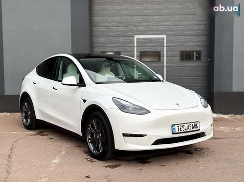 Tesla Model Y 2024 - фото 12