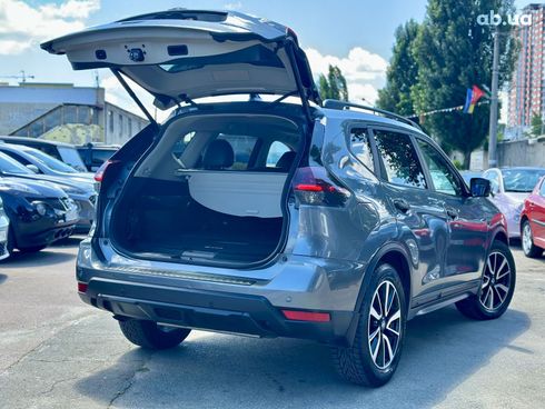 Nissan Rogue 2018 серый - фото 18