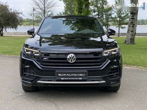 Volkswagen Touareg 2019 - фото 17
