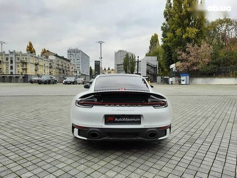 Porsche 911 2019 - фото 6