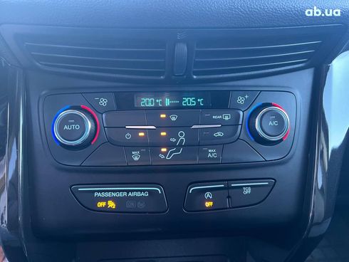 Ford Escape 2017 красный - фото 28