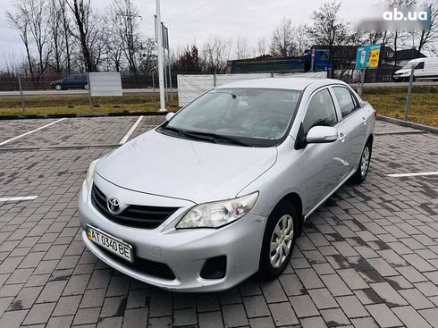 Toyota Corolla 2012 - фото 19