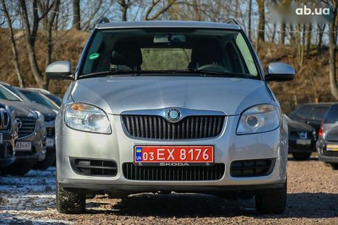 Skoda Fabia 2008 - фото 4