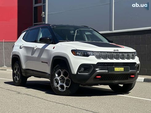 Jeep Compass 2022 - фото 9