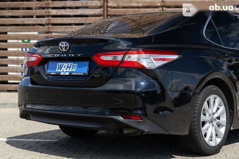 Toyota Camry 2017 - фото 8