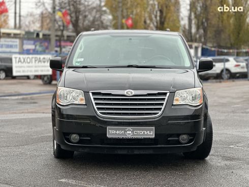 Chrysler Voyager 2010 черный - фото 2