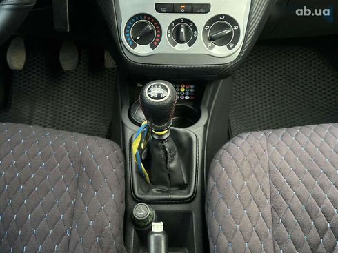 Fiat Punto 2008 - фото 25