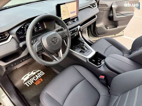 Toyota RAV4 2024 - фото 26