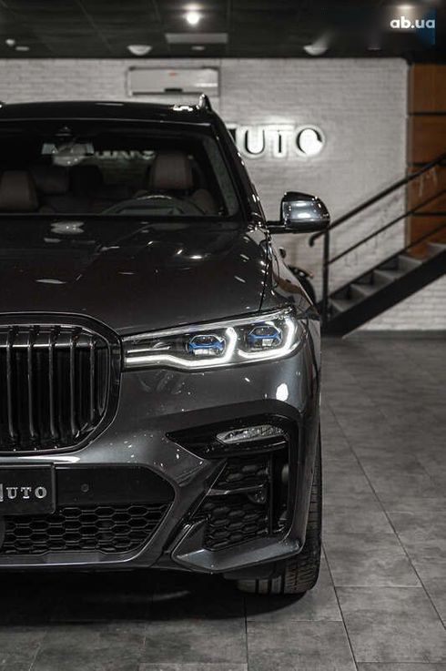 BMW X7 2022 - фото 12