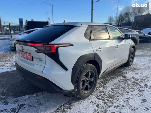 Subaru Solterra 2023 - фото 13