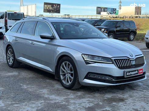 Skoda Superb 2019 серый - фото 3