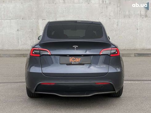 Tesla Model Y 2021 - фото 17