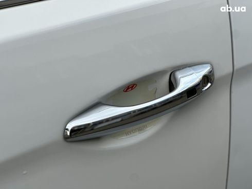 Hyundai Santa Fe 2012 белый - фото 13