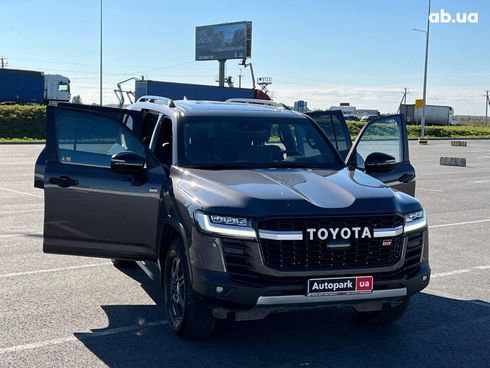 Toyota Land Cruiser 2022 серый - фото 52