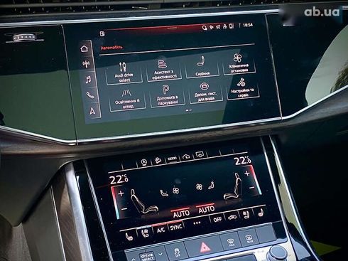 Audi Q7 2021 - фото 29