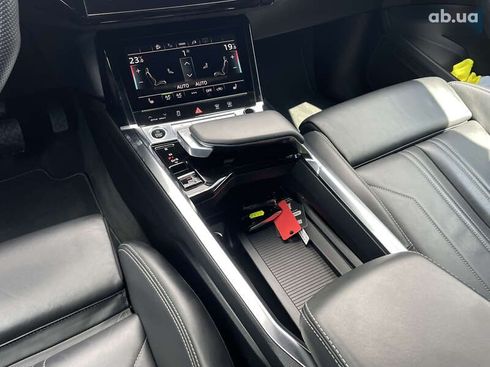 Audi E-Tron 2022 - фото 20