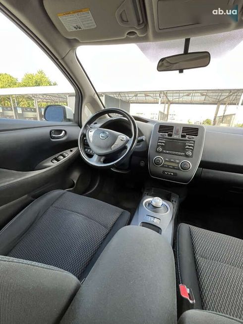 Nissan Leaf 2015 - фото 11