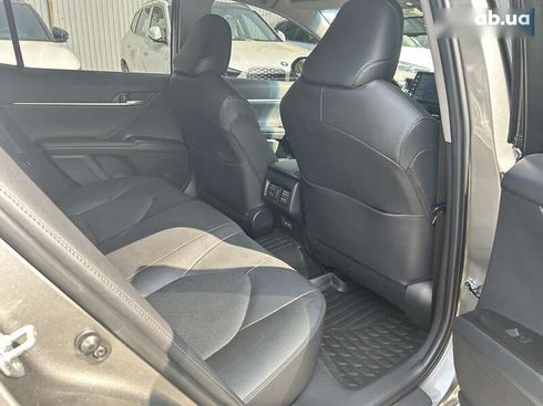 Toyota Camry 2024 - фото 15