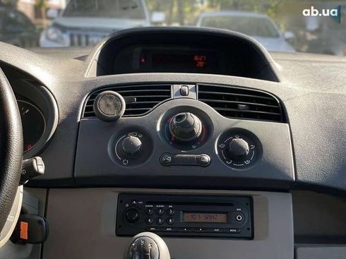 Renault Kangoo 2010 - фото 17