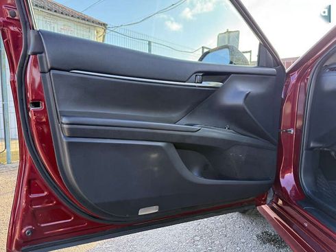 Toyota Camry 2017 - фото 10