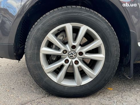 Volkswagen Touareg 2008 серый - фото 12