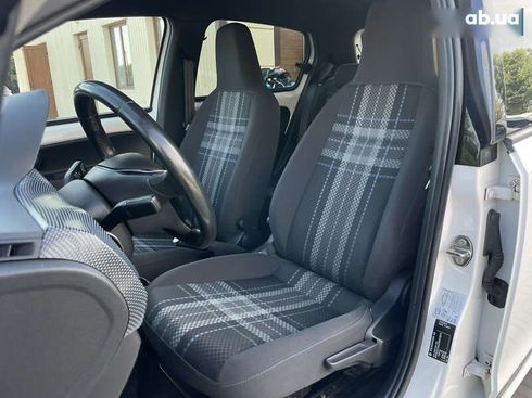 Volkswagen UP! 2016 - фото 25