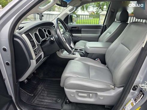Toyota Sequoia 2014 - фото 17
