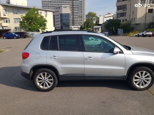 Volkswagen Tiguan 2017 серый - фото 6