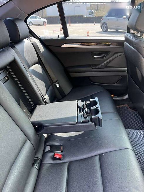 BMW 5 серия 2016 - фото 14