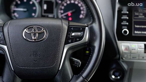 Toyota Land Cruiser Prado 2022 - фото 18