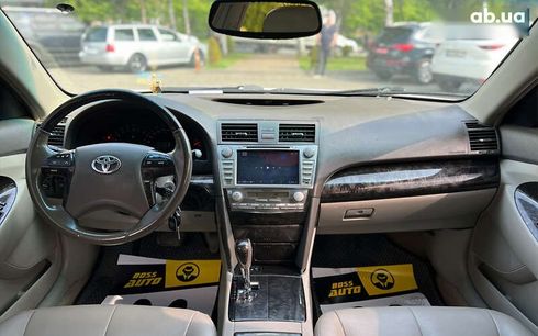 Toyota Camry 2008 - фото 13
