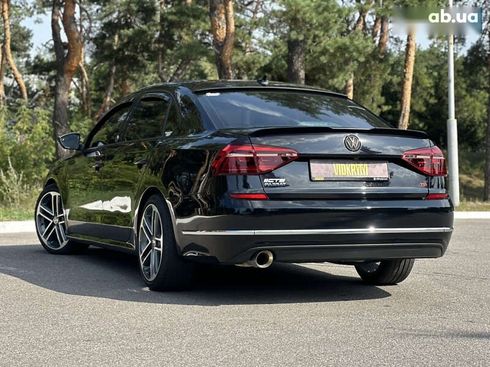 Volkswagen Passat 2018 - фото 24