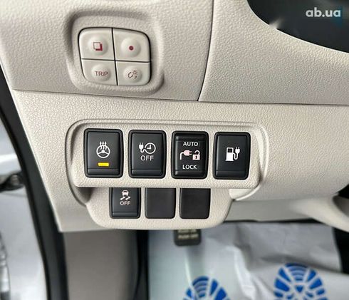Nissan Leaf 2015 - фото 17