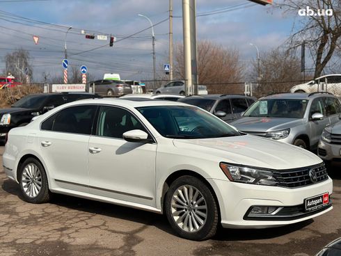 Volkswagen Passat 2016 белый - фото 5