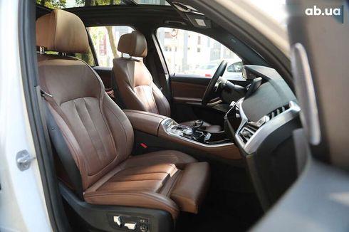 BMW X5 2018 - фото 13