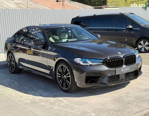 BMW 5 серия 2018 - фото 3