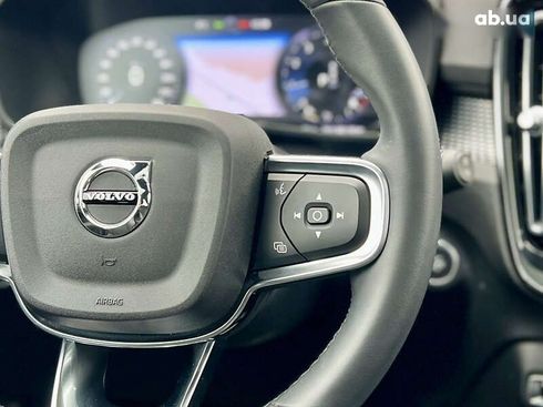 Volvo XC40 2022 - фото 27