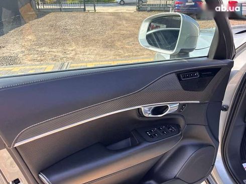 Volvo XC90 2019 - фото 19