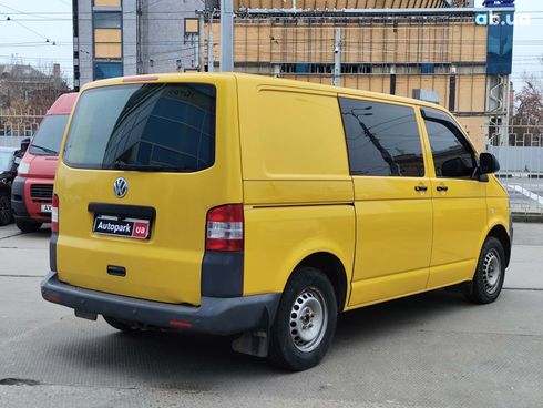 Volkswagen T5 (Transporter) 2011 желтый - фото 11