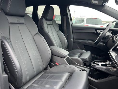 Audi Q4 e-tron 2022 черный - фото 37