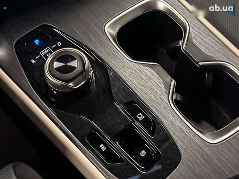 Lexus RZ 450e 2023 - фото 19