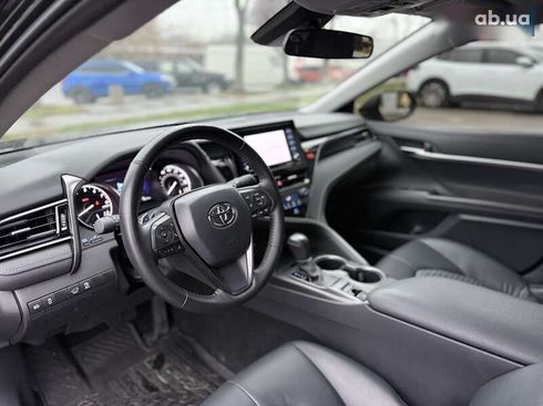 Toyota Camry 2023 - фото 15