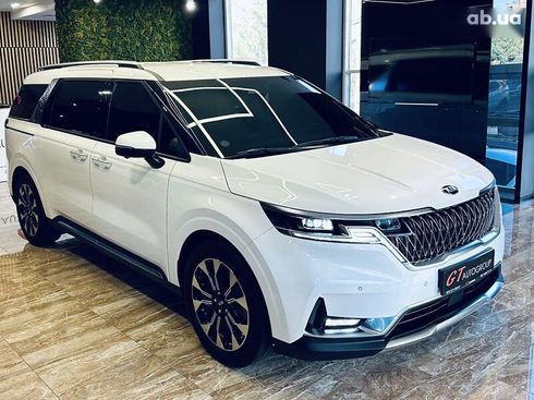 Kia Carnival 2021 - фото 4