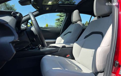 Lexus UX 2021 - фото 19