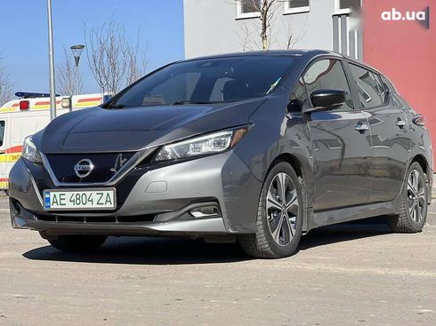 Nissan Leaf 2020 - фото 8