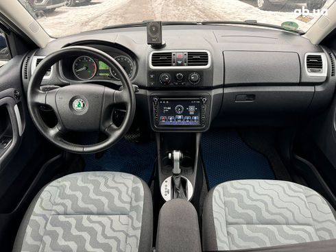 Skoda Fabia 2009 синий - фото 31