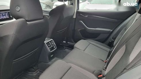 Skoda Octavia 2023 - фото 25