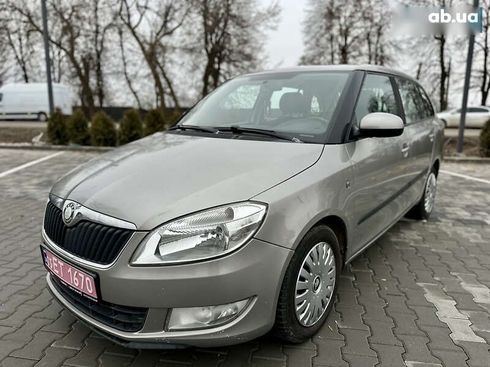 Skoda Fabia 2010 - фото 17