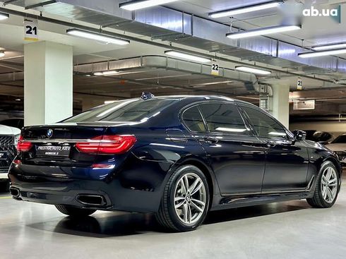 BMW 7 серия 2017 - фото 17