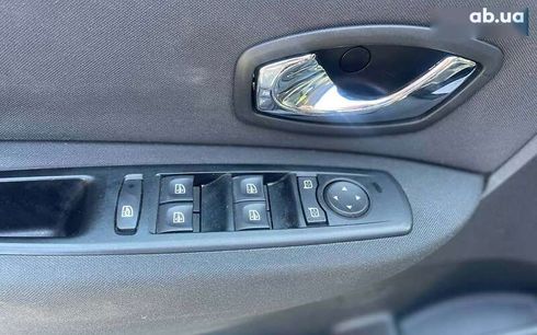 Renault Megane 2013 - фото 7